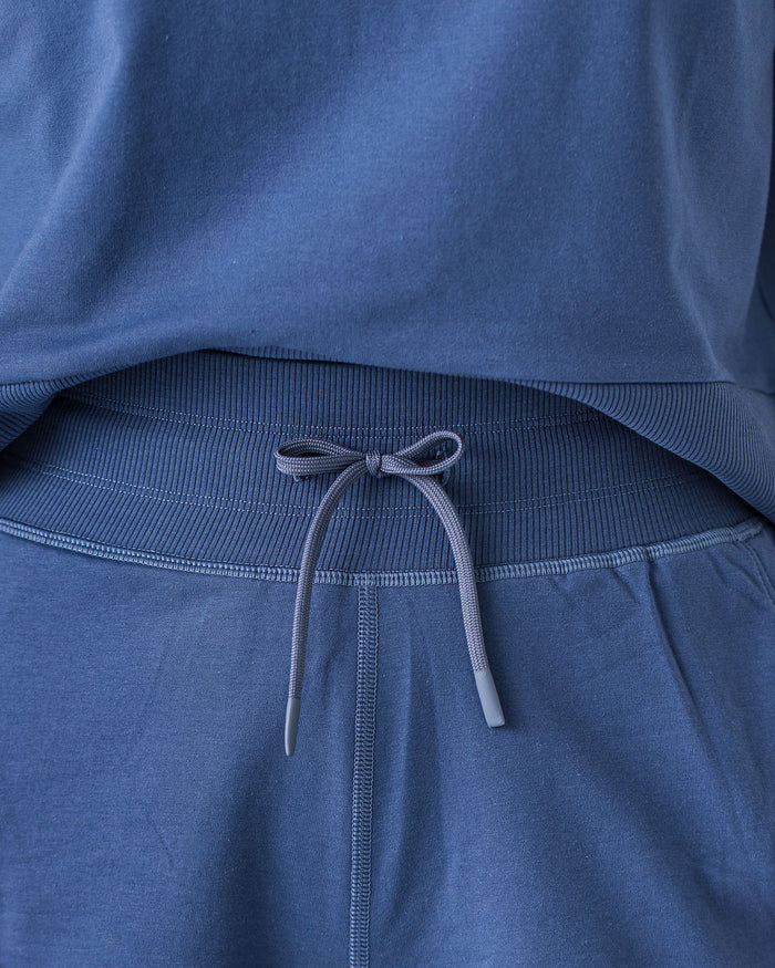 Club Short in Vintage Navy
