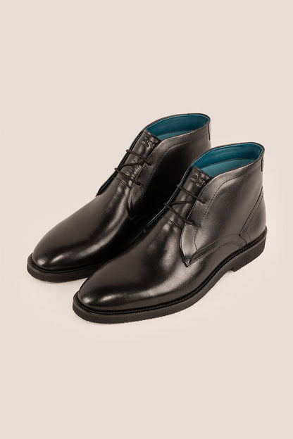 Jefferson Black Chukka boots for men made from high-quality saffiano leather, offering bold elegance, casual versatility, and modern sophistication.