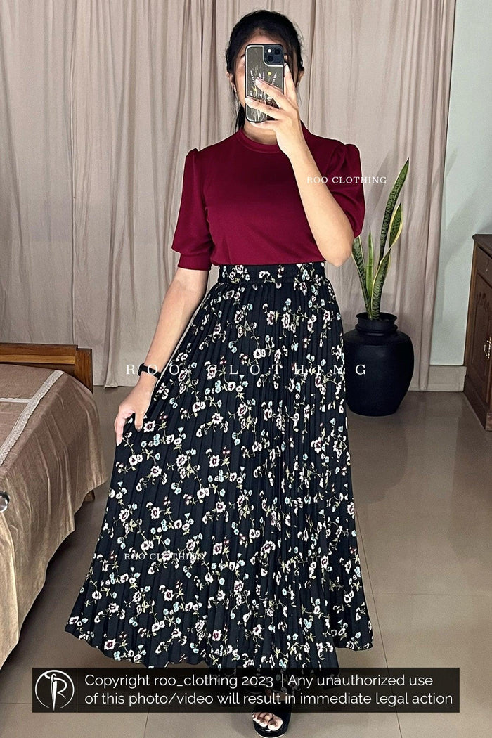 Maroon Crew Neck Puff Sleeves Top