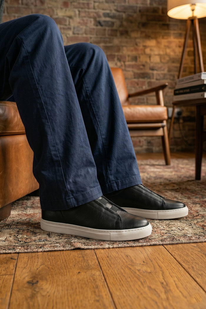 Smudge Black Leather Elastic Sneakers | Oswin Hyde