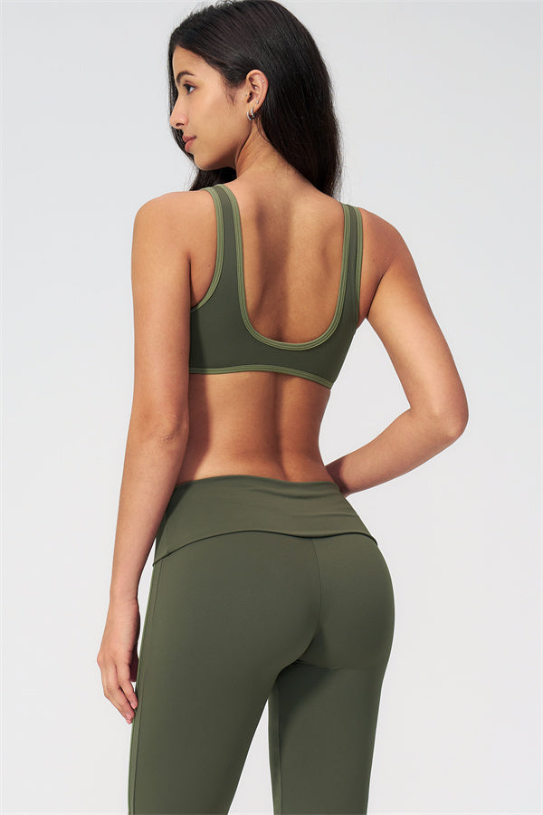 The Evoke Capri Leggings