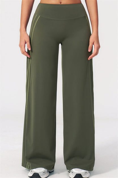 The Evoke Straight Leg Pants