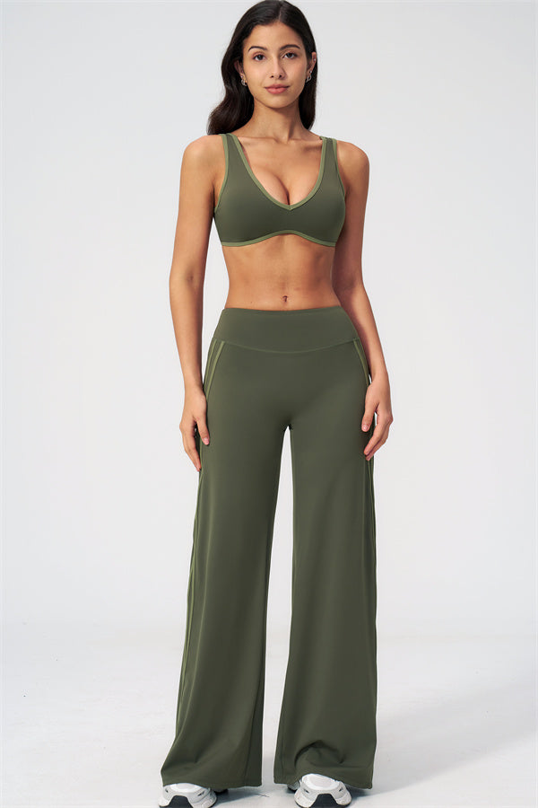 The Evoke Straight Leg Pants