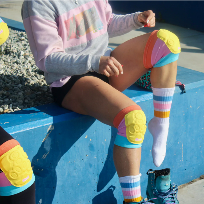 Triple8 Covert Knee Pads - Moxi Edition